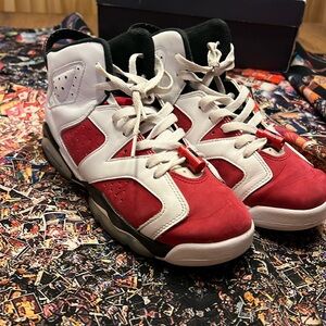 Size 7y/8.5W Jordan 6 carmine